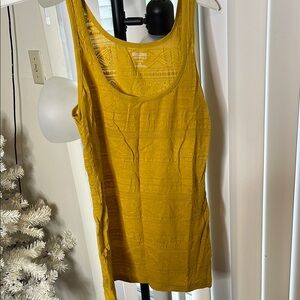 Yellow Fitted Tank Top with detailing
